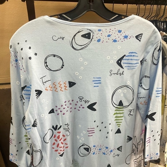 Small three-quarter sleeve round neck, cotton blouse, new with tags - Picture 2 of 3